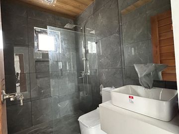 Brand New House and Lot FOR SALE at Splendido Taal Laurel Batangas