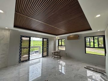 Brand New House and Lot FOR SALE at Splendido Taal Laurel Batangas