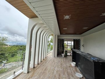 Brand New House and Lot FOR SALE at Splendido Taal Laurel Batangas