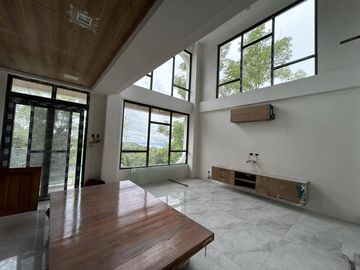 Brand New House and Lot FOR SALE at Splendido Taal Laurel Batangas