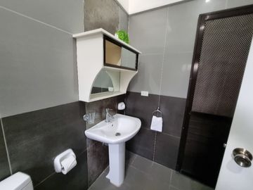 ASTONISHING 3 BEDROOM BUNGALOW WITH HIGH CEILING