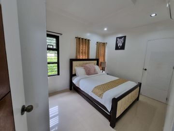 ASTONISHING 3 BEDROOM BUNGALOW WITH HIGH CEILING