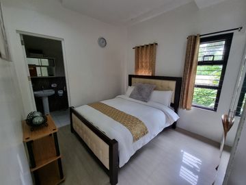 ASTONISHING 3 BEDROOM BUNGALOW WITH HIGH CEILING