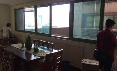 73.69sqm Pioneer Highlands Corner Unit Condo W/ Parking FOR SALE in Mandaluyon
