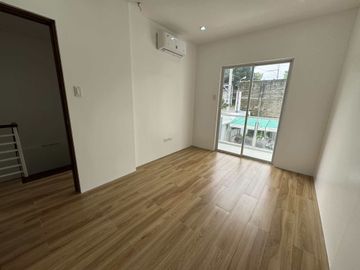 Perfect for Small Families: 3BR Townhouse with Garage in Amparo Caloocan -Keziah