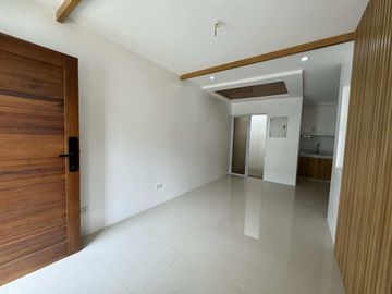 Perfect for Small Families: 3BR Townhouse with Garage in Amparo Caloocan -Keziah