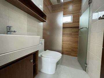 Perfect for Small Families: 3BR Townhouse with Garage in Amparo Caloocan -Keziah