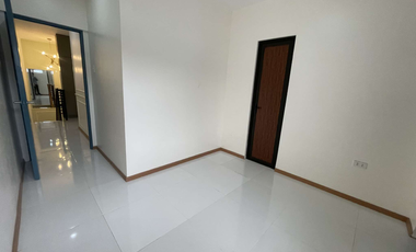 Newly Renovated 2 Storey Townhouse with 3BR and Parking FOR SALE in Quezon City