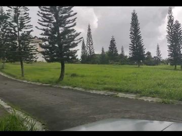 Ready for occupancy house in Metrogate Tagaytay City