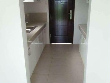 Ready for occupancy house in Metrogate Tagaytay City