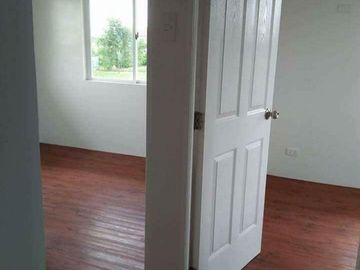 Ready for occupancy house in Metrogate Tagaytay City