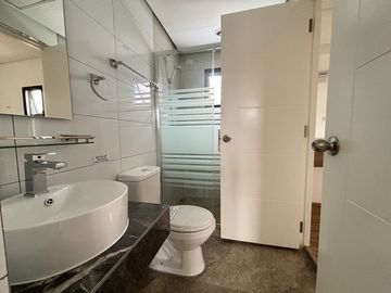 BRAND NEW HOUSE AND LOT FOR SALE IN GRAND PARKPLACE IMUS CAVITE