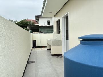 BRAND NEW HOUSE AND LOT FOR SALE IN GRAND PARKPLACE IMUS CAVITE