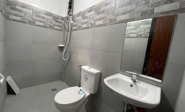 2 Storey Townhouse Newly Renovated with 2BR and Parking FOR SALE in Quezon City