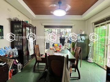 Corner Beauty: The Best Seat on the Block 5 Bedrooms House & Lot for Sale