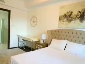 Luxurious Penthouse 3-Bedroom Condominium in Avalon, Cebu Business Park-Ayala