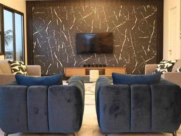 Luxurious Penthouse 3-Bedroom Condominium in Avalon, Cebu Business Park-Ayala