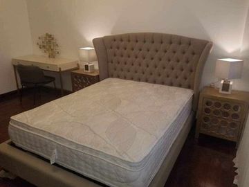 Luxurious Penthouse 3-Bedroom Condominium in Avalon, Cebu Business Park-Ayala