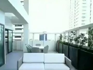 Luxurious Penthouse 3-Bedroom Condominium in Avalon, Cebu Business Park-Ayala