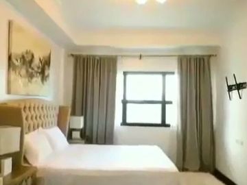 Luxurious Penthouse 3-Bedroom Condominium in Avalon, Cebu Business Park-Ayala