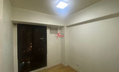 2 BEDROOM @ ROYAL PALM RESIDENCES WITH PARKING FOR SALE