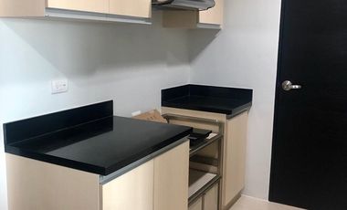 Spacious 1 Bedroom Unit at Solstice Tower, Makati City For Sale