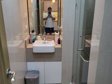RFO 1BR w/ Balcony & Parking FOR SALE at Twin Lakes Vineyard Residences Tagaytay