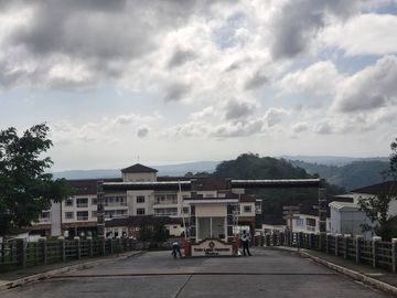 RFO 1BR w/ Balcony & Parking FOR SALE at Twin Lakes Vineyard Residences Tagaytay