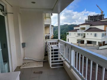 RFO 1BR w/ Balcony & Parking FOR SALE at Twin Lakes Vineyard Residences Tagaytay