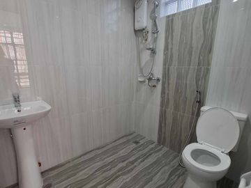 For Sale! Brandnew Townhouse in West Fairview near Fairlane -AJCF