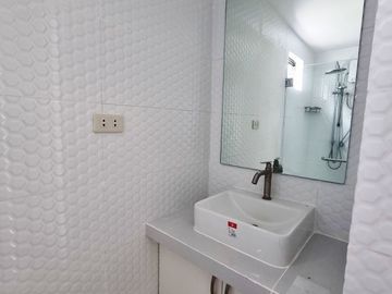 3BR House for SALE in Tagaytay Fontaine Villas Cavite