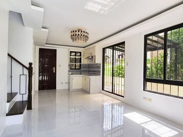3BR House for SALE in Tagaytay Fontaine Villas Cavite