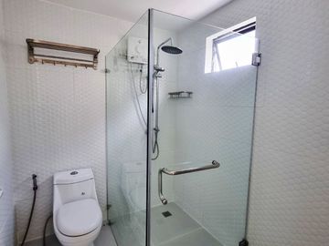 3BR House for SALE in Tagaytay Fontaine Villas Cavite
