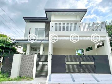 Corner House & Lot for Sale with Modern Minimalist Design