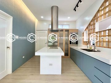 Corner House & Lot for Sale with Modern Minimalist Design