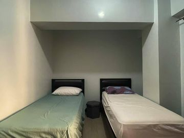 CONDOMINIUM UNIT for SALE in  Pinecrest Residential Newport City Pasay