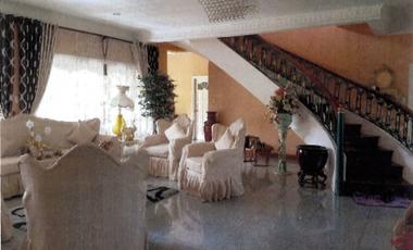 For Sale: Spacious 7BR Furnished House w/ 3-Car Garage & Garden in Blue Ridge QC