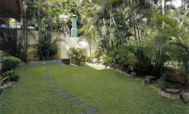 For Sale: Spacious 7BR Furnished House w/ 3-Car Garage & Garden in Blue Ridge QC