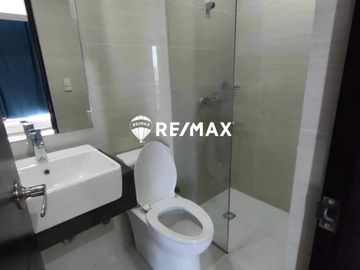 1BR IN GREENBELT HAMILTON, MAKATI CITY, 41SQM