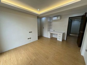 Massive 3BR Townhouse in Northview Subd. Quezon City– Ideal for Families -Keziah
