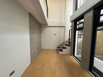 Massive 3BR Townhouse in Northview Subd. Quezon City– Ideal for Families -Keziah
