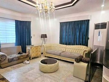 House and Lot for SALE at Villa Mendez in TAGAYTAY! 420 sqm Lot at 12M neg