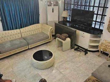 House and Lot for SALE at Villa Mendez in TAGAYTAY! 420 sqm Lot at 12M neg