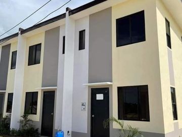 WESTDALE , Provision for 2 Bedrooms,1 Toilet and Bath, Townhouse THRU Pag-Ibig