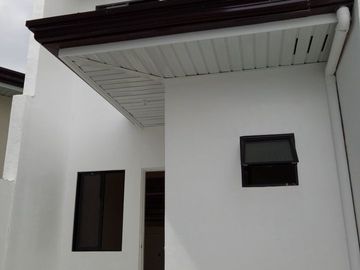 4.9M, 3 STOREY CUSTOMIZED DUPLEX AT VIOLAGO HOMOES, Subd., Batasan Hills Q.C