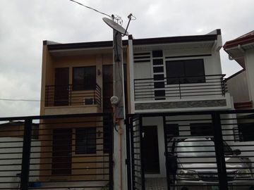 4.9M, 3 STOREY CUSTOMIZED DUPLEX AT VIOLAGO HOMOES, Subd., Batasan Hills Q.C