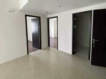 For Sale: BI Level unit 25K Monthly 5% DP only Kasara Urban Resort Pasig