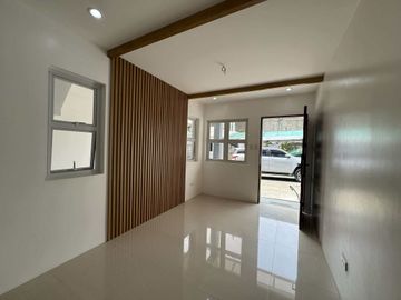 Move In Ready! Modern Townhouse with Garage in Amparo Subdivision -Keziah