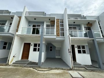 Move In Ready! Modern Townhouse with Garage in Amparo Subdivision -Keziah