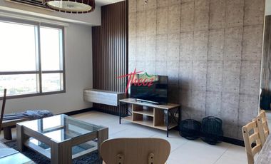 2 Bedroom w/ Parking at The Residences @ Greenbelt Makati For Sale